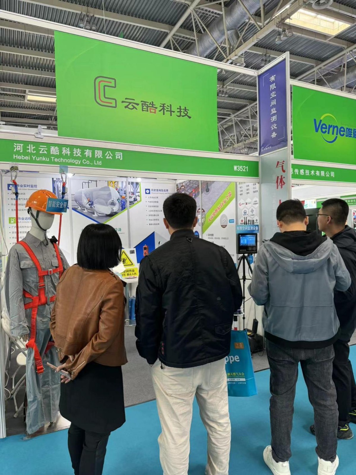 1711505356563056034.jpg 1711505356563056034.jpg